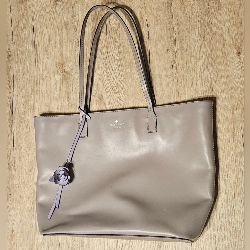Kate Spade Karla Gray/Taupe Smooth Leather Tote Flower